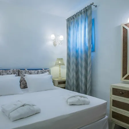 Aelia Paros Χρυσή Ακτή
